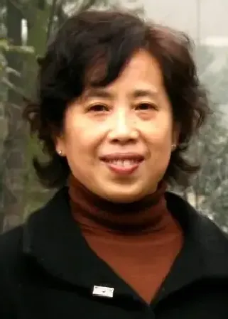 李龙燕