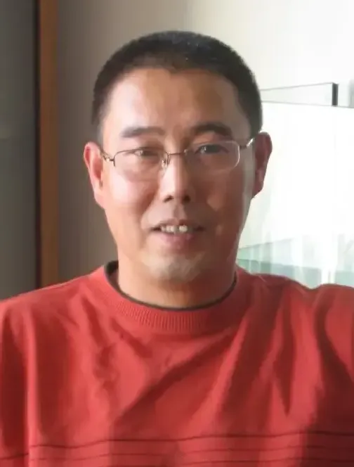 张晓伟