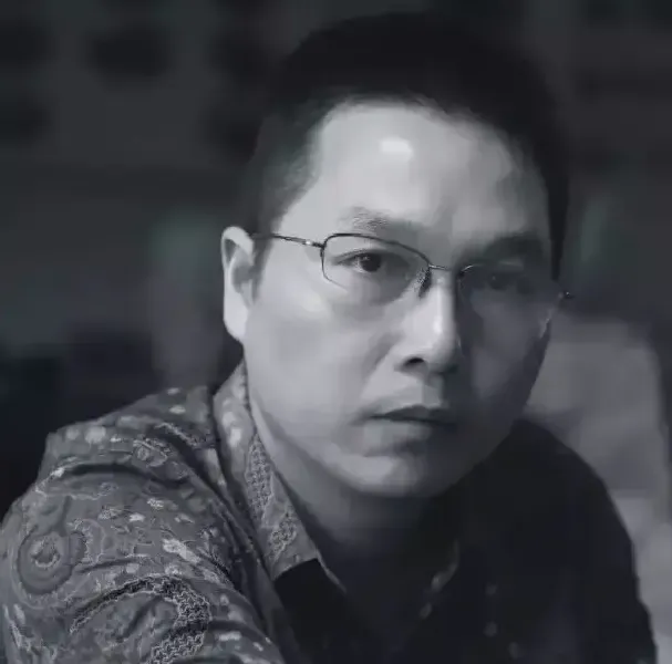 李崇君