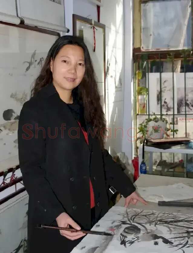 袁秀