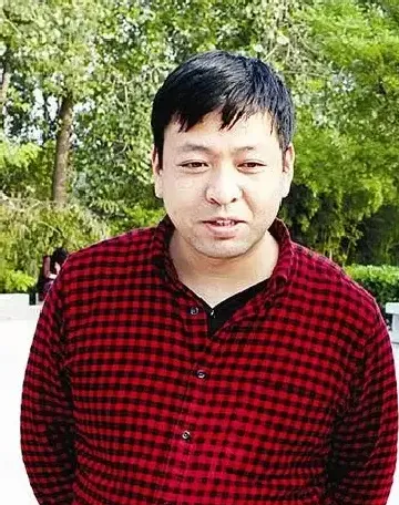 闫松岭