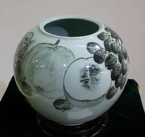 蒋开发·青瓷作品