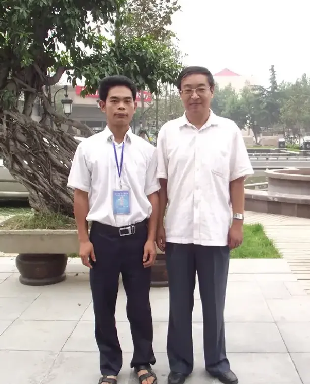 贺卫龙