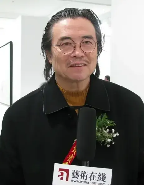 苏笑柏