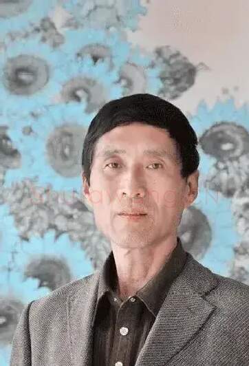 解荣德