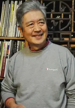 高柏年