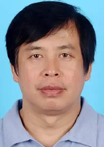 周利群