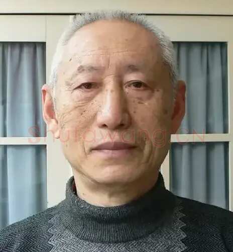 陈乃秋·画家近照