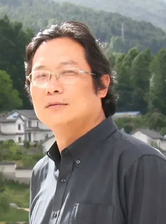 杨立新