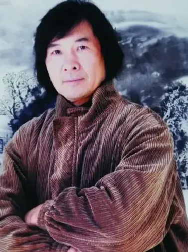 鉴长春