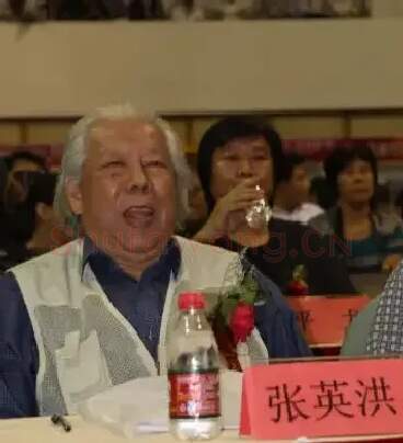 张英洪