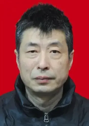 李犁