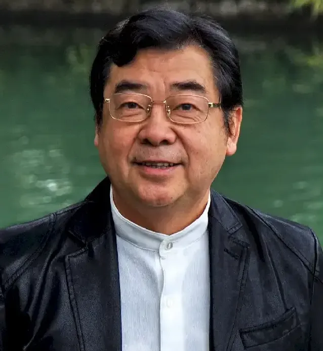 谢天成
