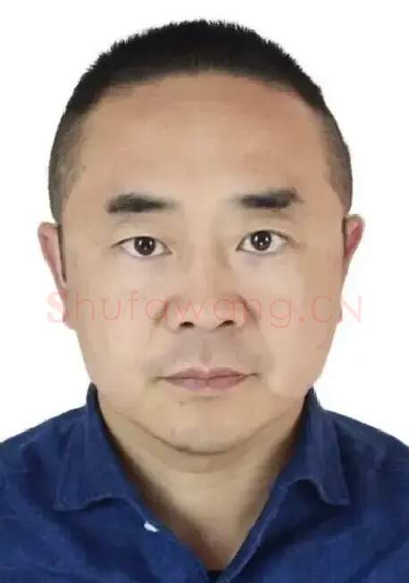 秦臻