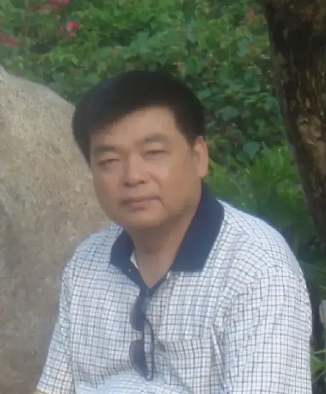 朱德荣