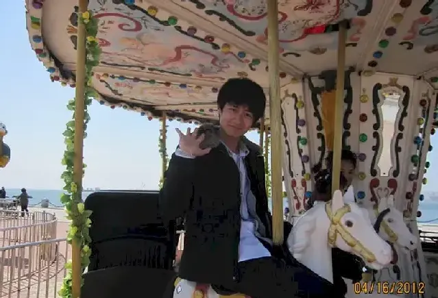 王佩·在大连星海广场