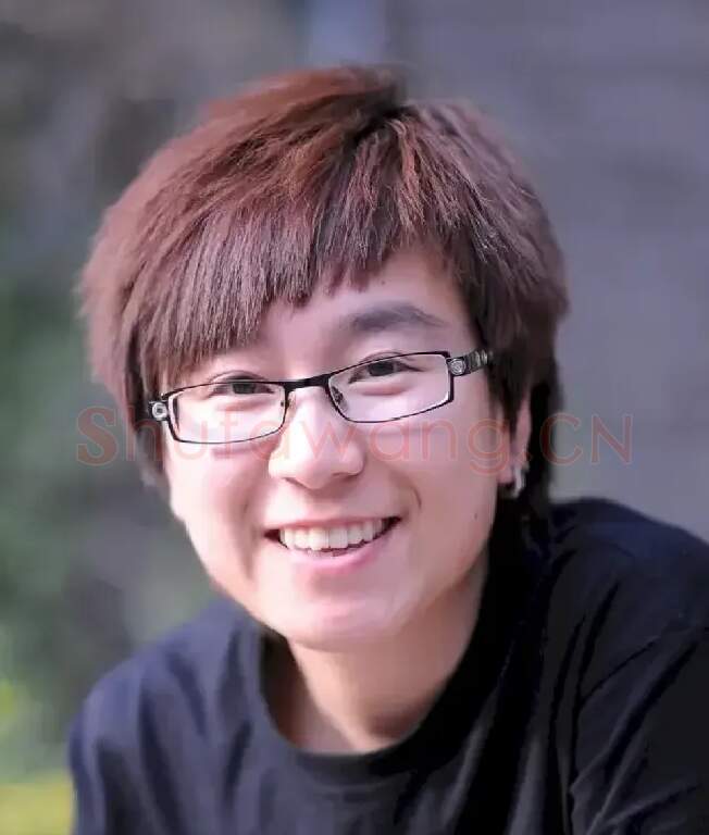 王蔚
