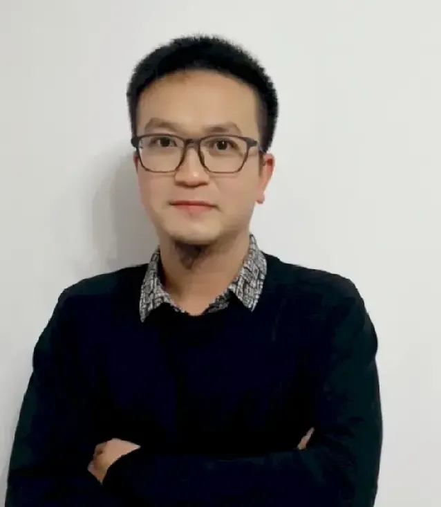 陈雷