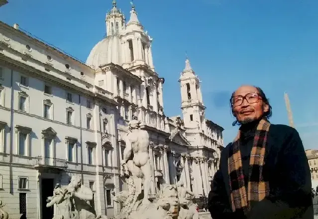 董振中