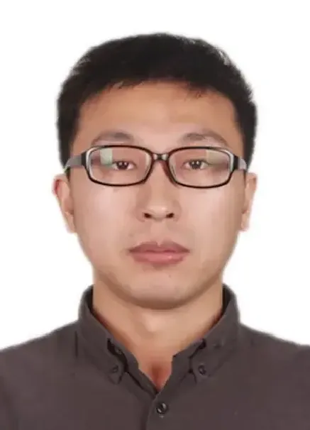 高佩育