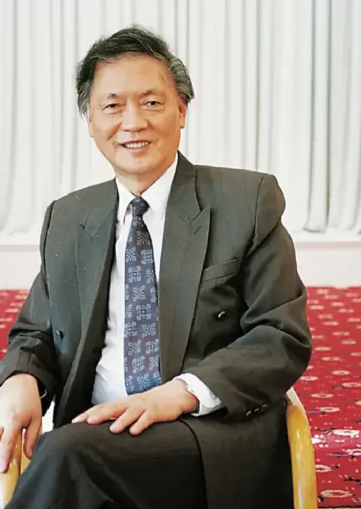 包辰初