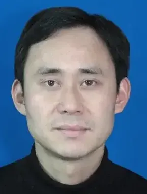 姚伟荣