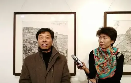 何立新