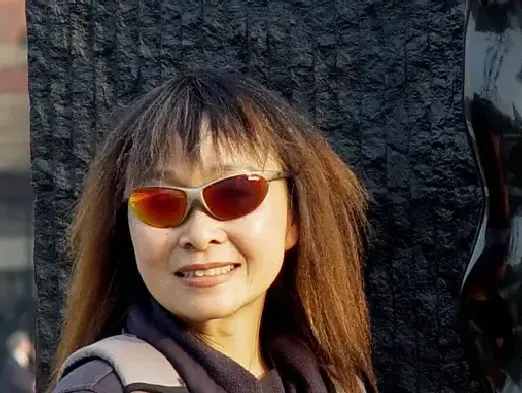 赵莉