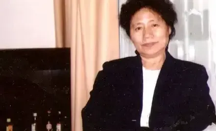 崔振国