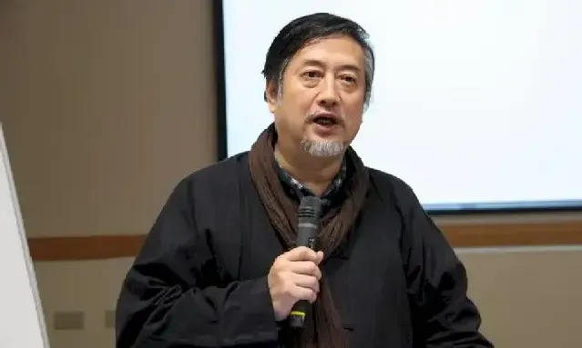 侯黎明