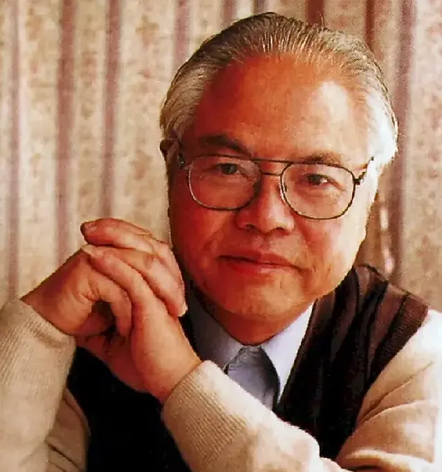 劳思