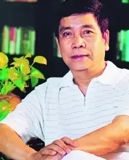梁培龙