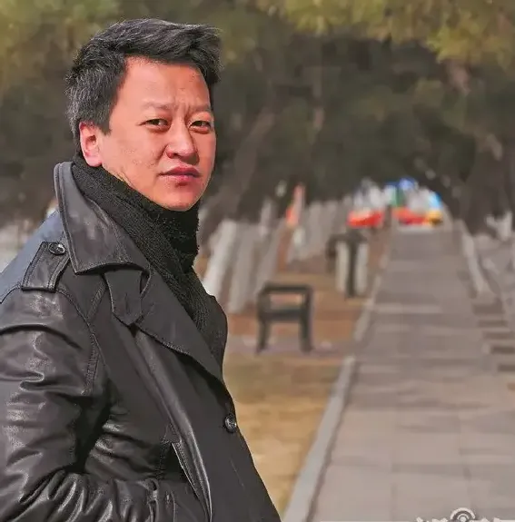 姜巍