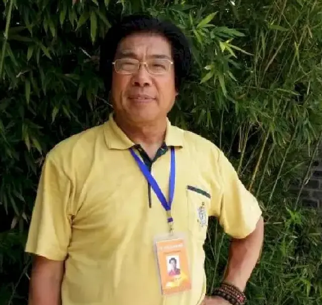 李守仝