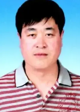 刘君