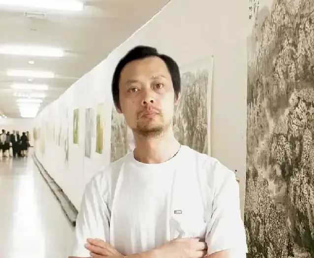 周广中