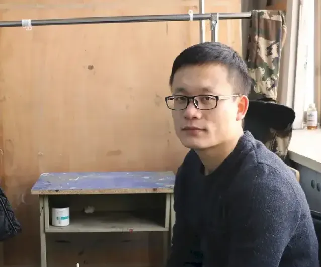 尹明星