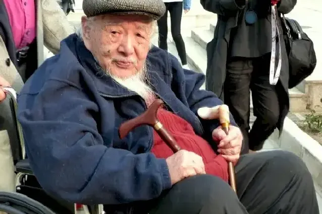 侯一民·侯一民
