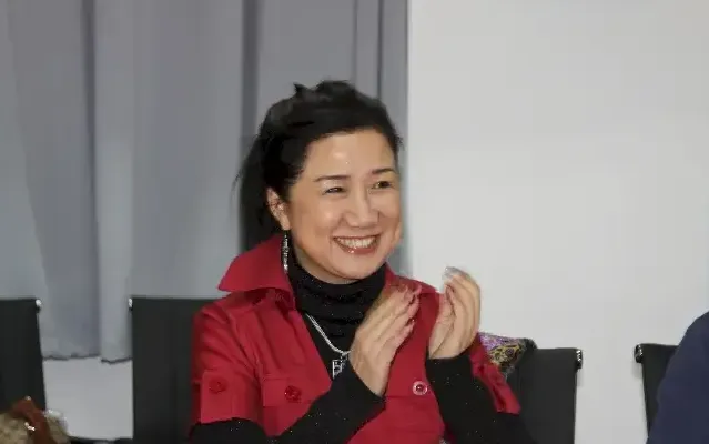 蔡布谷