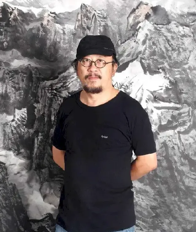 邹明