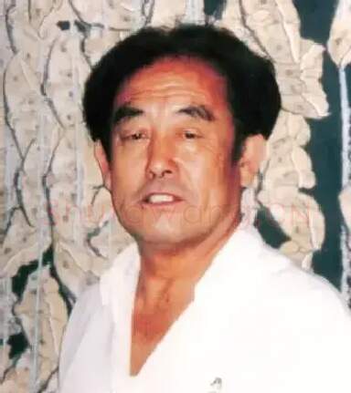 鲁昔君