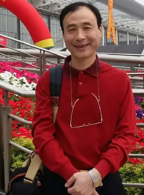 袁小斌