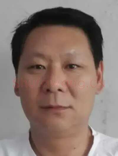 秦英豪