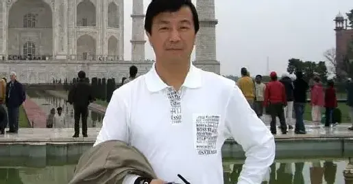 李毅