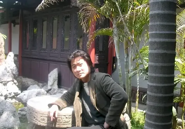 卢志强