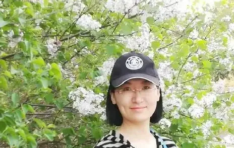 仲蕾