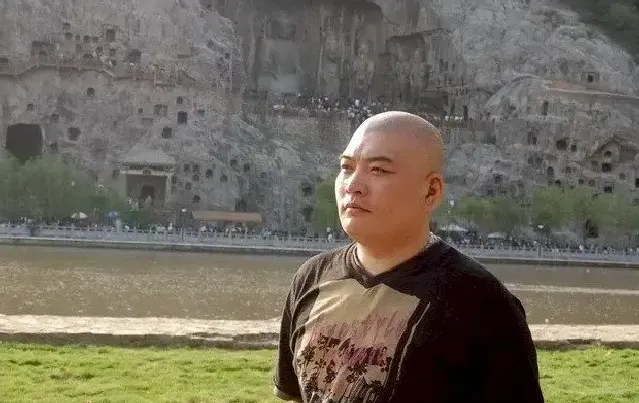 金岩
