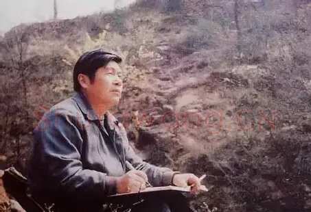 成弘夫