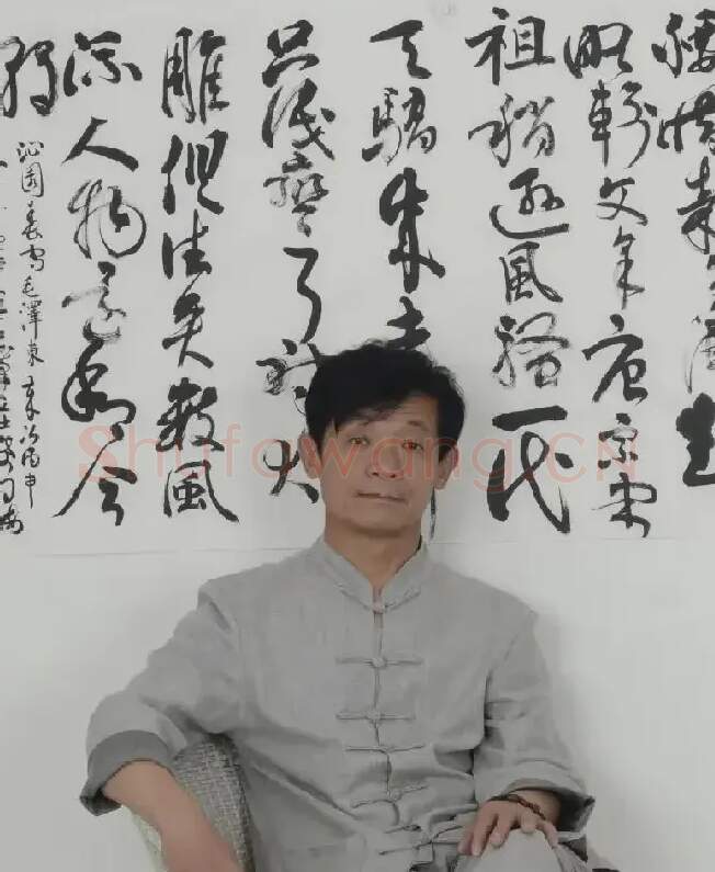 侯峻山