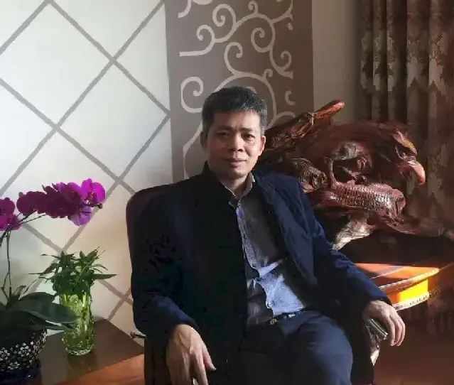 黄坚